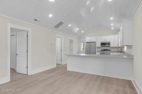 613 Mulberry Street Beaufort NC 28516