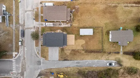 613 Mulberry Street Beaufort NC 28516