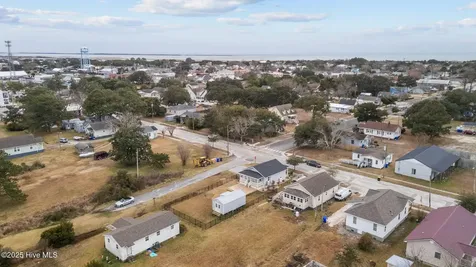 613 Mulberry Street Beaufort NC 28516
