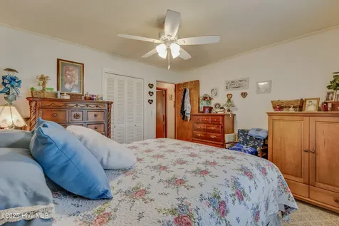 307 W Westbrook Street Wallace NC 28466