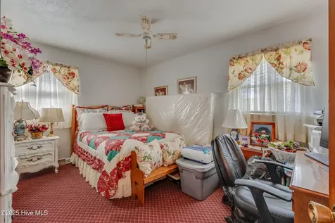 307 W Westbrook Street Wallace NC 28466
