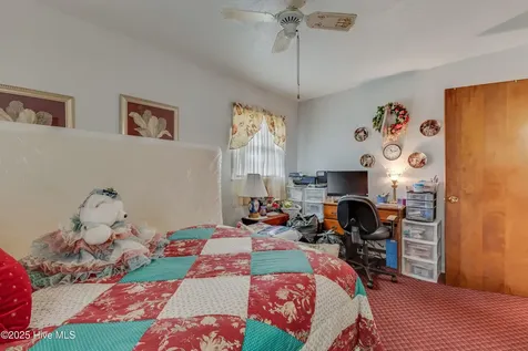 307 W Westbrook Street Wallace NC 28466