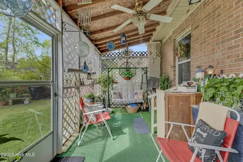307 W Westbrook Street Wallace NC 28466