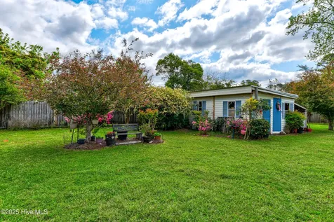 307 W Westbrook Street Wallace NC 28466