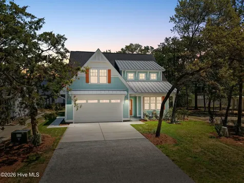 114 NE 31st Street Oak Island NC 28465