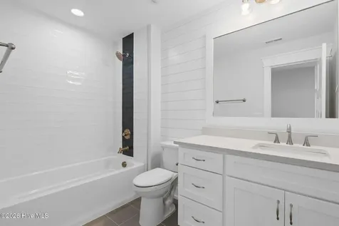 114 NE 31st Street Oak Island NC 28465