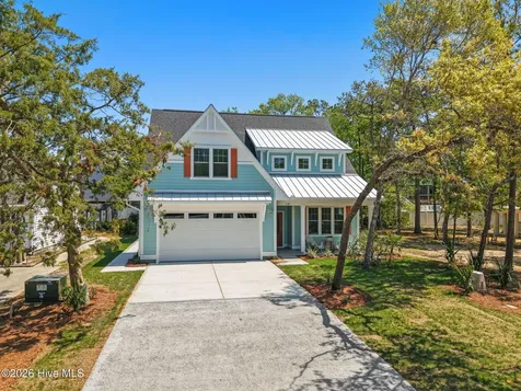 114 NE 31st Street Oak Island NC 28465