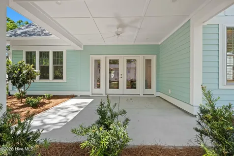 114 NE 31st Street Oak Island NC 28465