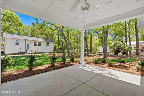 114 NE 31st Street Oak Island NC 28465