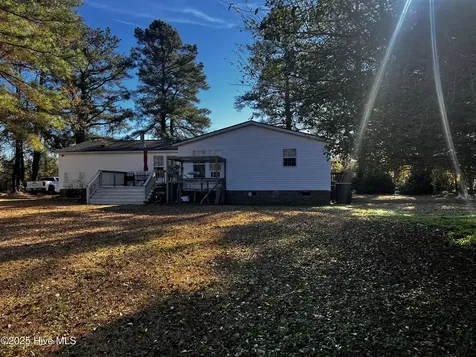 688 Georgia Pacific Road Whiteville NC 28472