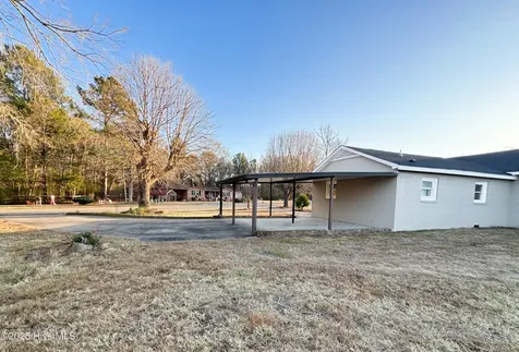 436 Hanner Town Road Bear Creek NC 27207