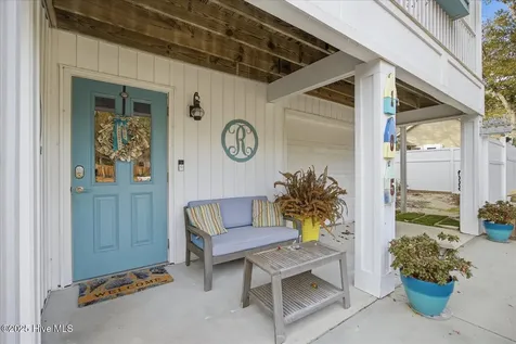105 SE 17th Street Oak Island NC 28465