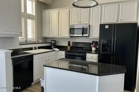 104 Summer Winds Place Surf City NC 28445