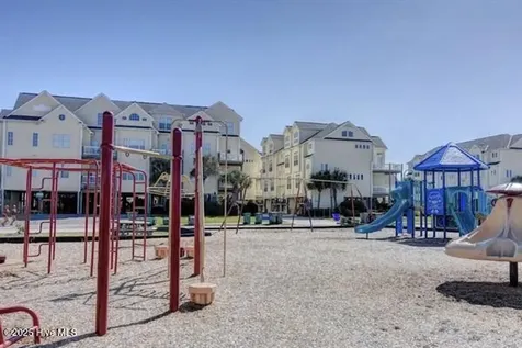 104 Summer Winds Place Surf City NC 28445
