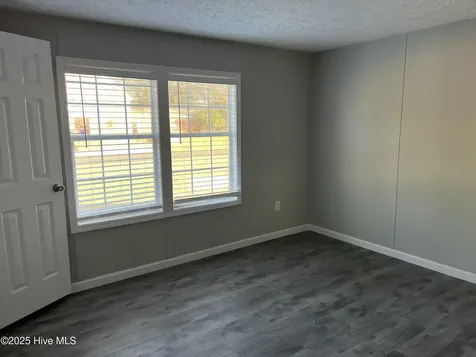 1906 Emerson Street New Bern NC 28562