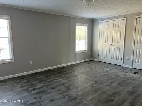 1906 Emerson Street New Bern NC 28562
