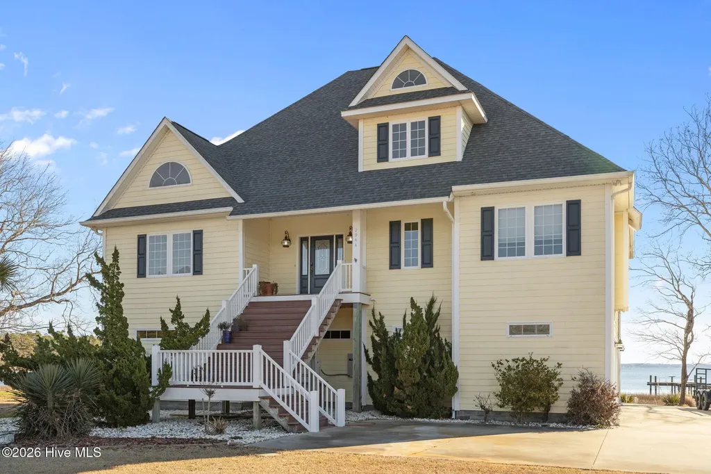 2944 Mill Creek Road Newport NC 28570