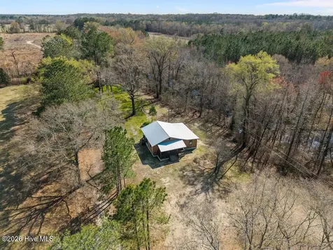 3572 Nc 42 E Tarboro NC 27886