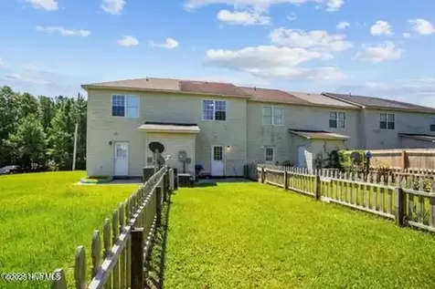 1997 W Brandymill Lane Jacksonville NC 28546