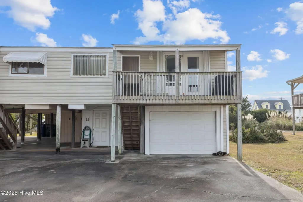 104 Robin Avenue Atlantic Beach NC 28512