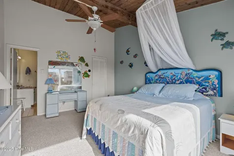104 Robin Avenue Atlantic Beach NC 28512