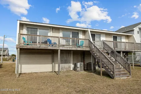 104 Robin Avenue Atlantic Beach NC 28512