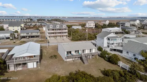 104 Robin Avenue Atlantic Beach NC 28512