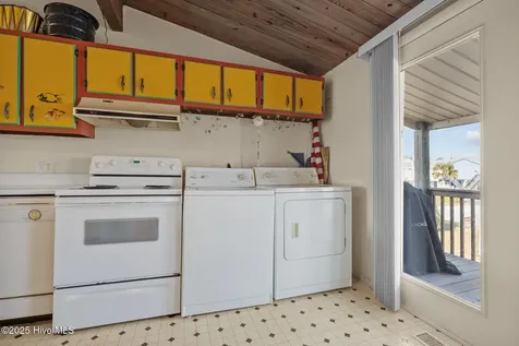 104 Robin Avenue Atlantic Beach NC 28512