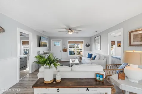 122 Sanford Street Holden Beach NC 28462