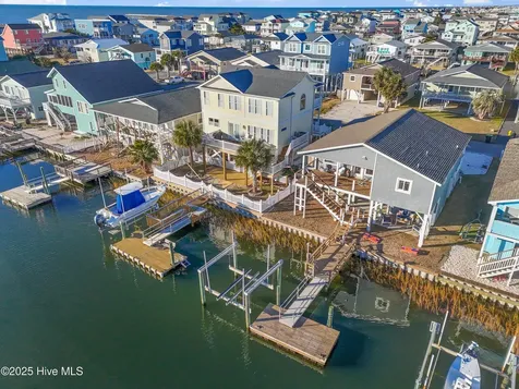 122 Sanford Street Holden Beach NC 28462