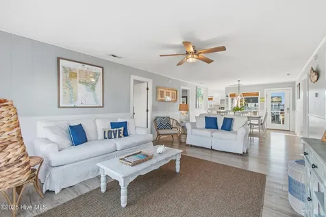122 Sanford Street Holden Beach NC 28462