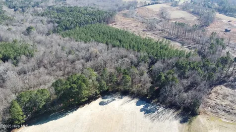 8501 Edwards Road Castalia NC 27816