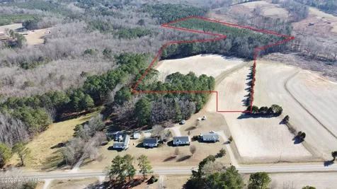 8501 Edwards Road Castalia NC 27816