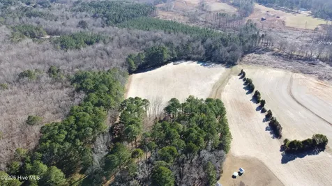 8501 Edwards Road Castalia NC 27816