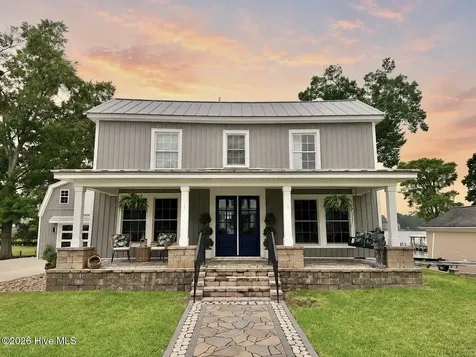 109 N Main Street Bath NC 27808