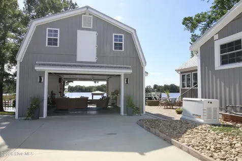 109 N Main Street Bath NC 27808