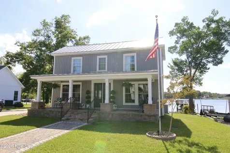 109 N Main Street Bath NC 27808