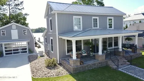 109 N Main Street Bath NC 27808