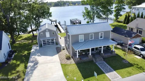 109 N Main Street Bath NC 27808