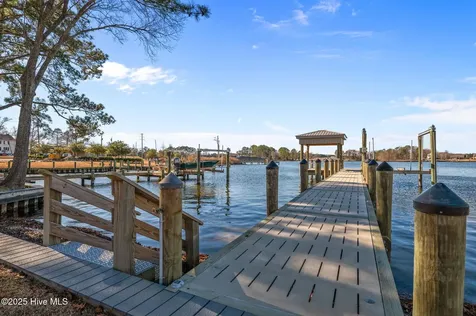109 N Main Street Bath NC 27808