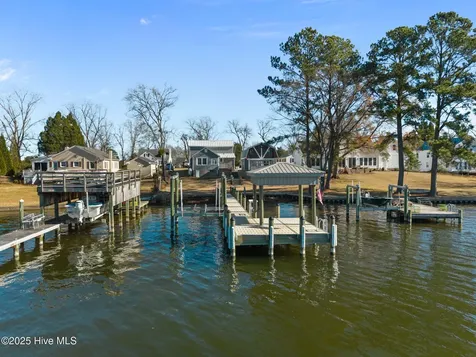 109 N Main Street Bath NC 27808