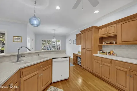 709 Valley Brook Road Wilmington NC 28412