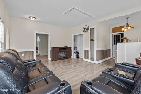 2317 Meadowbrook Road Rocky Mount NC 27801
