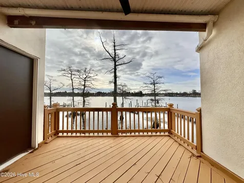 7 Gardner Point Drive Elizabeth City NC 27909