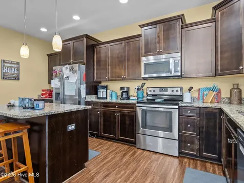 404 Kinroff Drive Hubert NC 28539