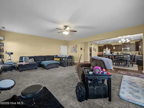 404 Kinroff Drive Hubert NC 28539