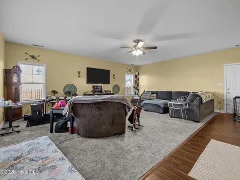 404 Kinroff Drive Hubert NC 28539