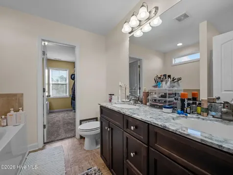 404 Kinroff Drive Hubert NC 28539