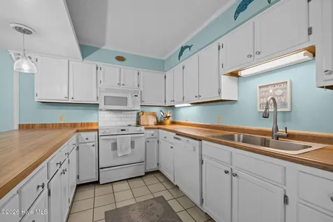 650 Salter Path Road Pine Knoll Shores NC 28512
