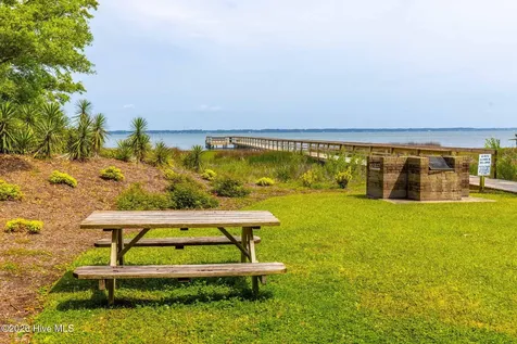 650 Salter Path Road Pine Knoll Shores NC 28512